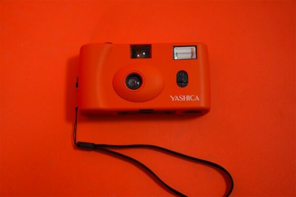 菲林相機-YASHICA mf-1為日本老牌的出品